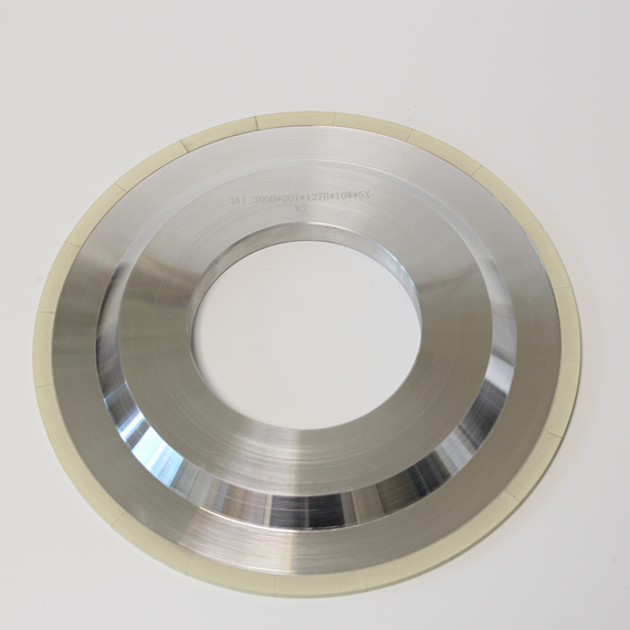 Vitrified diamond grinding wheel for grinding PCD reamers